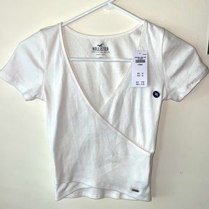 NWT Hollister baby cross tee